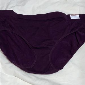 Cacique smoother hipster new with tags